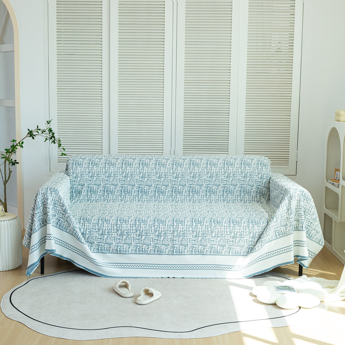 Cooling Throws for Sofas and Chairs, Scratch Resistant Couch Protector Blanket