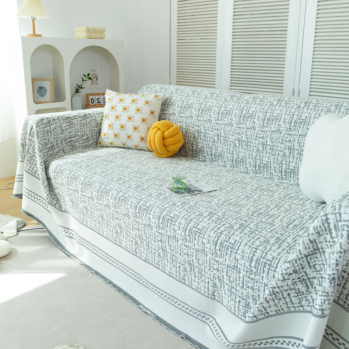 Cooling Throws for Sofas and Chairs, Scratch Resistant Couch Protector Blanket