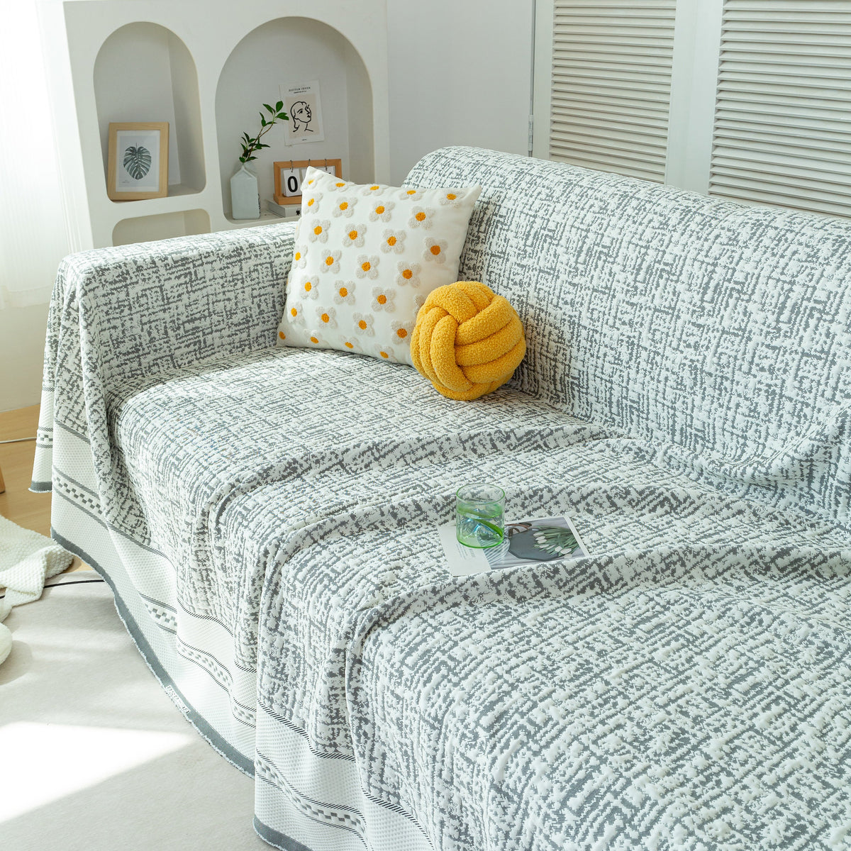 Cooling Throws for Sofas and Chairs, Scratch Resistant Couch Protector Blanket