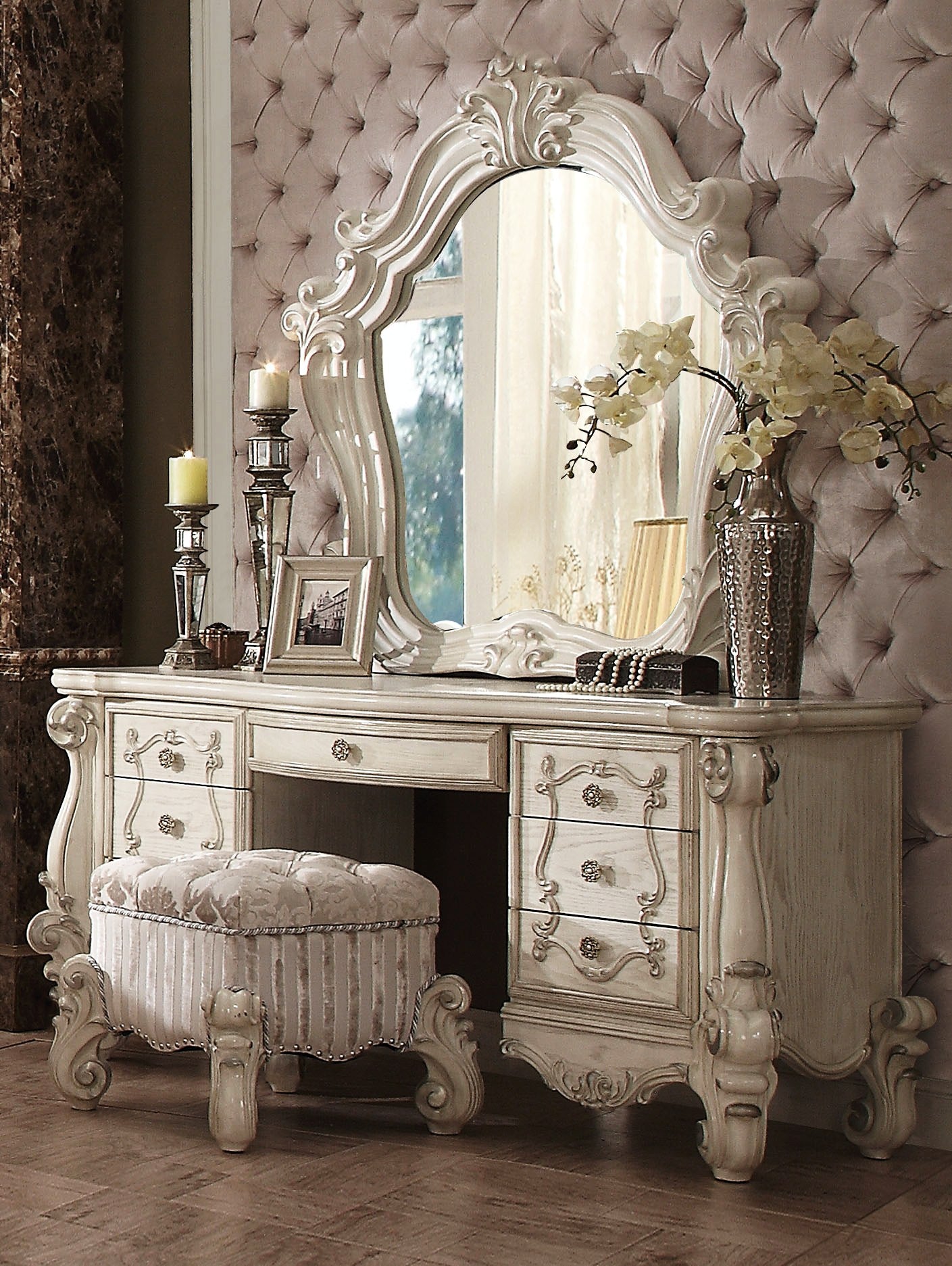 22'' X 22'' X 19'' Ivory Fabric Vanity Stool