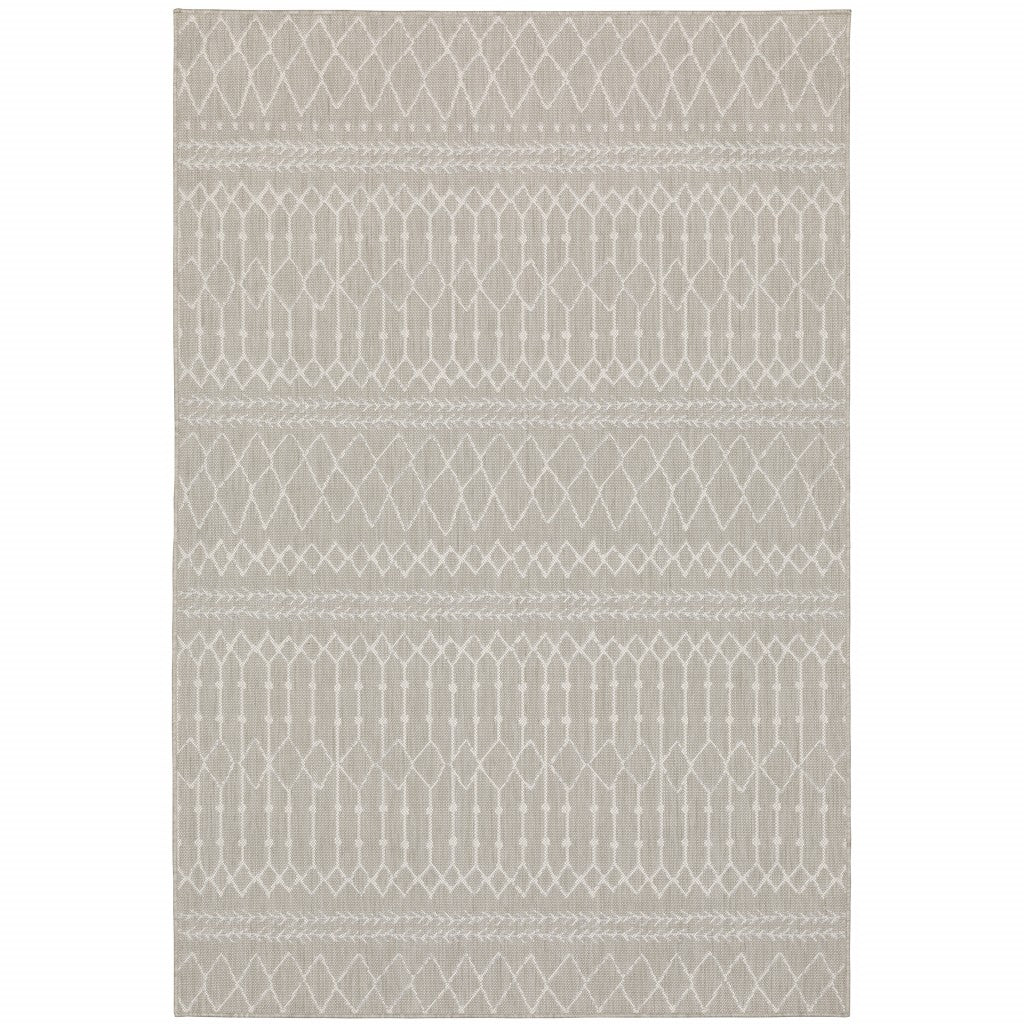 7X9 Gray And Ivory Geometric Indoor Outdoor Area Rug