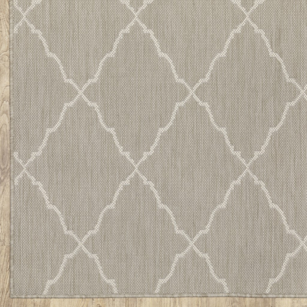 HomeRoots Grey Polypropylene 7’x9’ Gray and Ivory Trellis Indoor Outdoor Area Rug