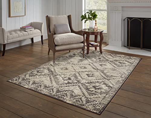 HomeRoots Grey Heat-Set Polypropelene 5’ x 8’ Gray Beige Distressed Diamond Area Rug