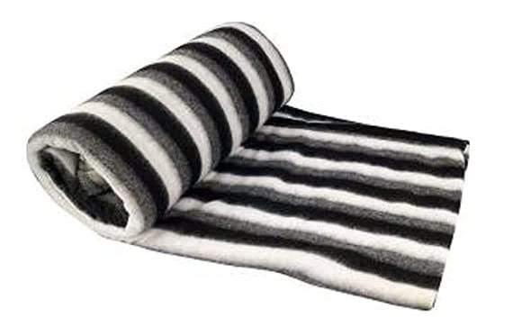 Wavva Polyester & Polyester Blend 500 TC Blanket (Single_Black and White), Reversible, Pack of 1