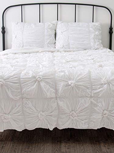 Rizzy Home | BT1081 | Polyester Quilt | 68"x86" Light Blue Solid