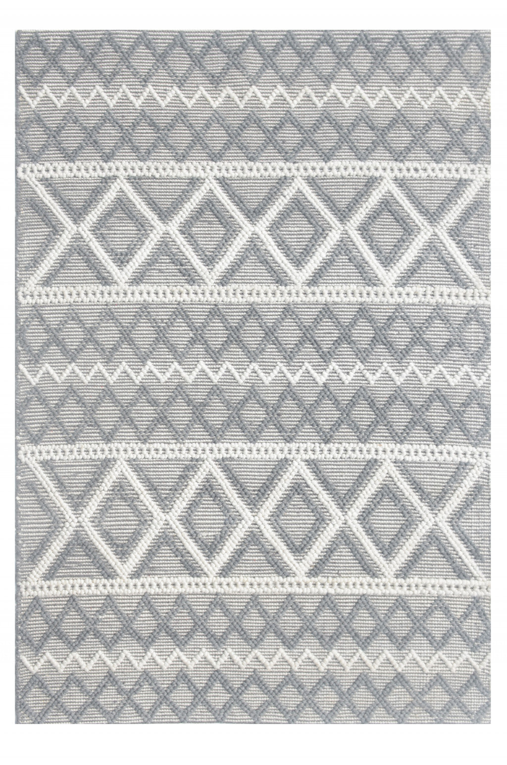HomeRoots Grey/Ivory PET Yarn 5’ x 7’ Gray Ivory Diamonds Boho Chic Area Rug