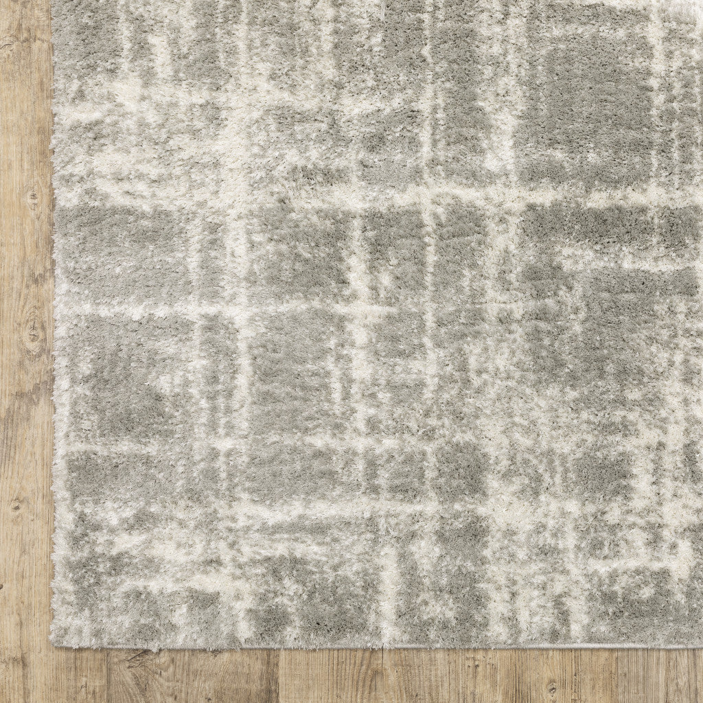 HomeRoots 510859 8 x 11 ft. Gray & Ivory Abstract Shag Power Loom Stain Resistant Rectangle Area Rug