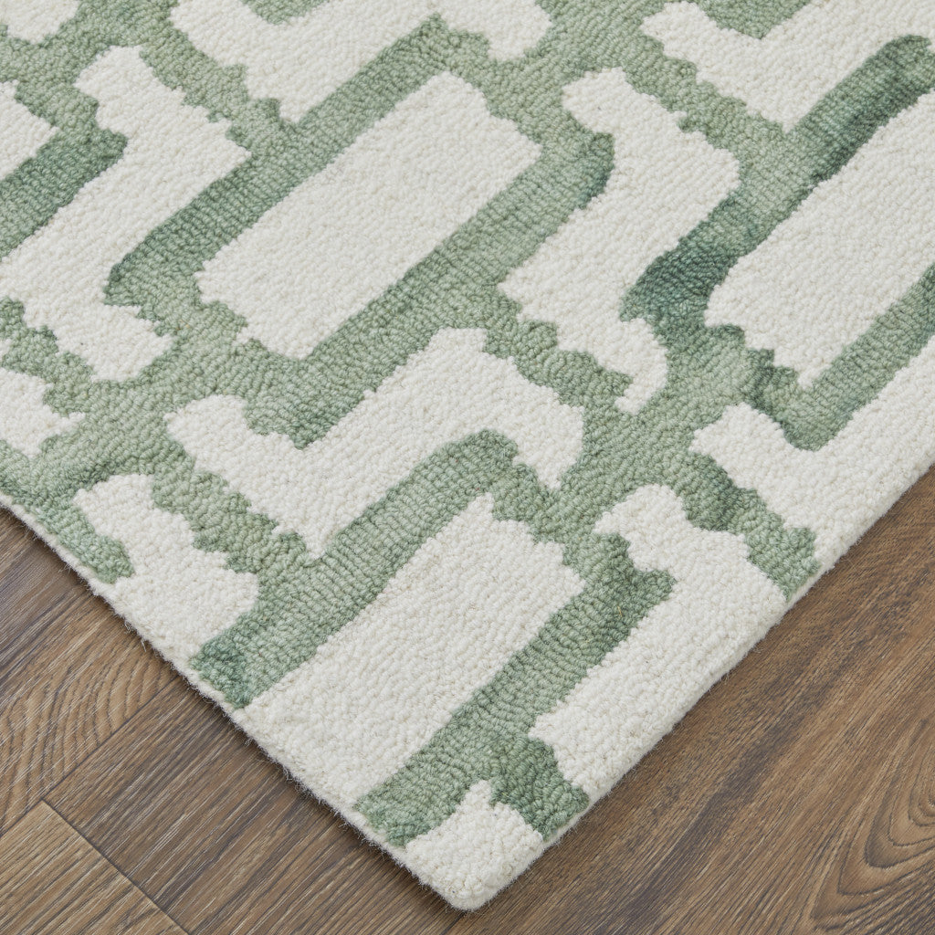 HomeRoots 511101 10 x 13 ft. Wool Geometric Tufted Handmade Area Rug Ivory & Green