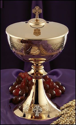 Etched Celtic Cross Ciborium with Cover