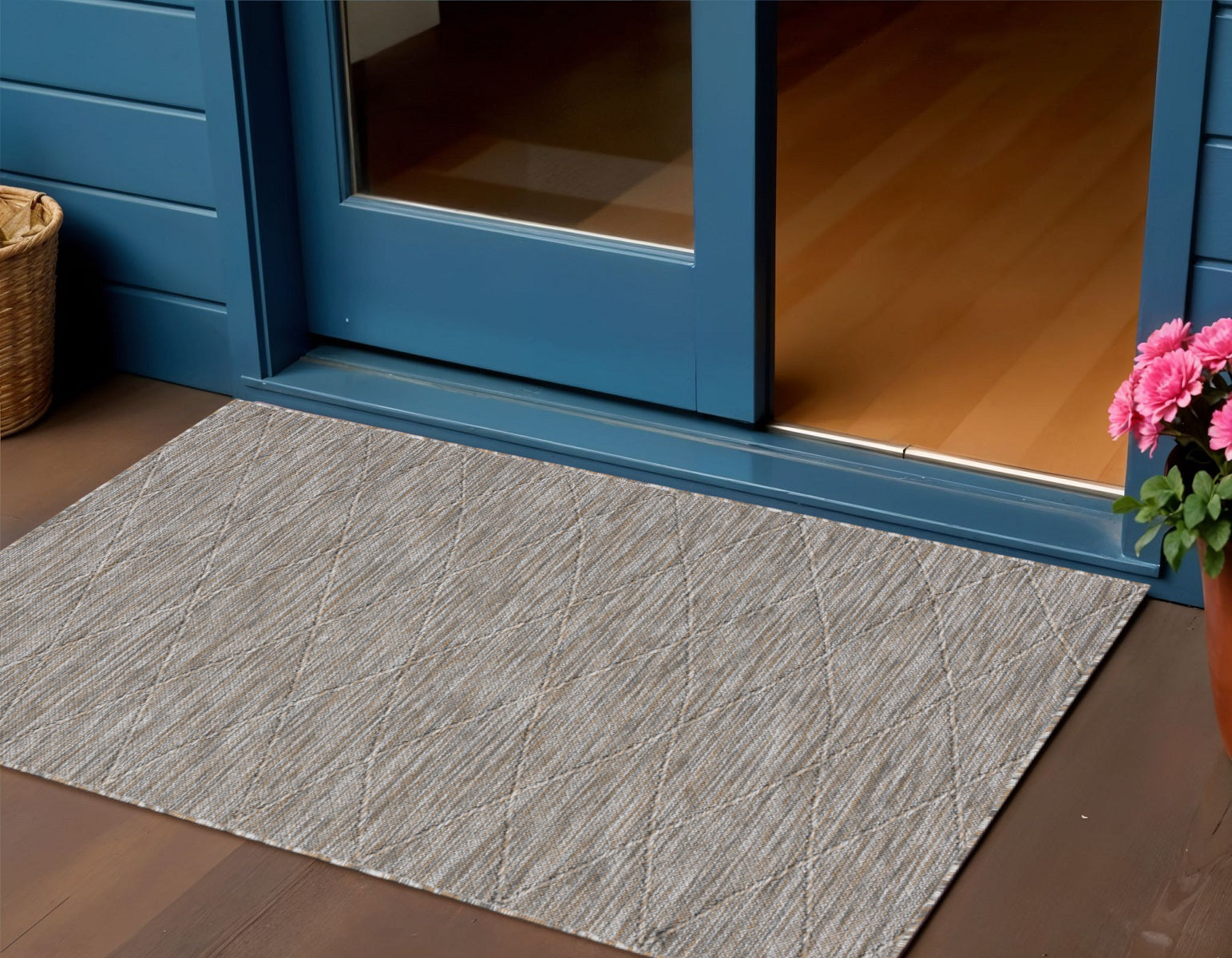 3 X 5 Gray And Light Gray Geometric Indoor Outdoor Area Rug