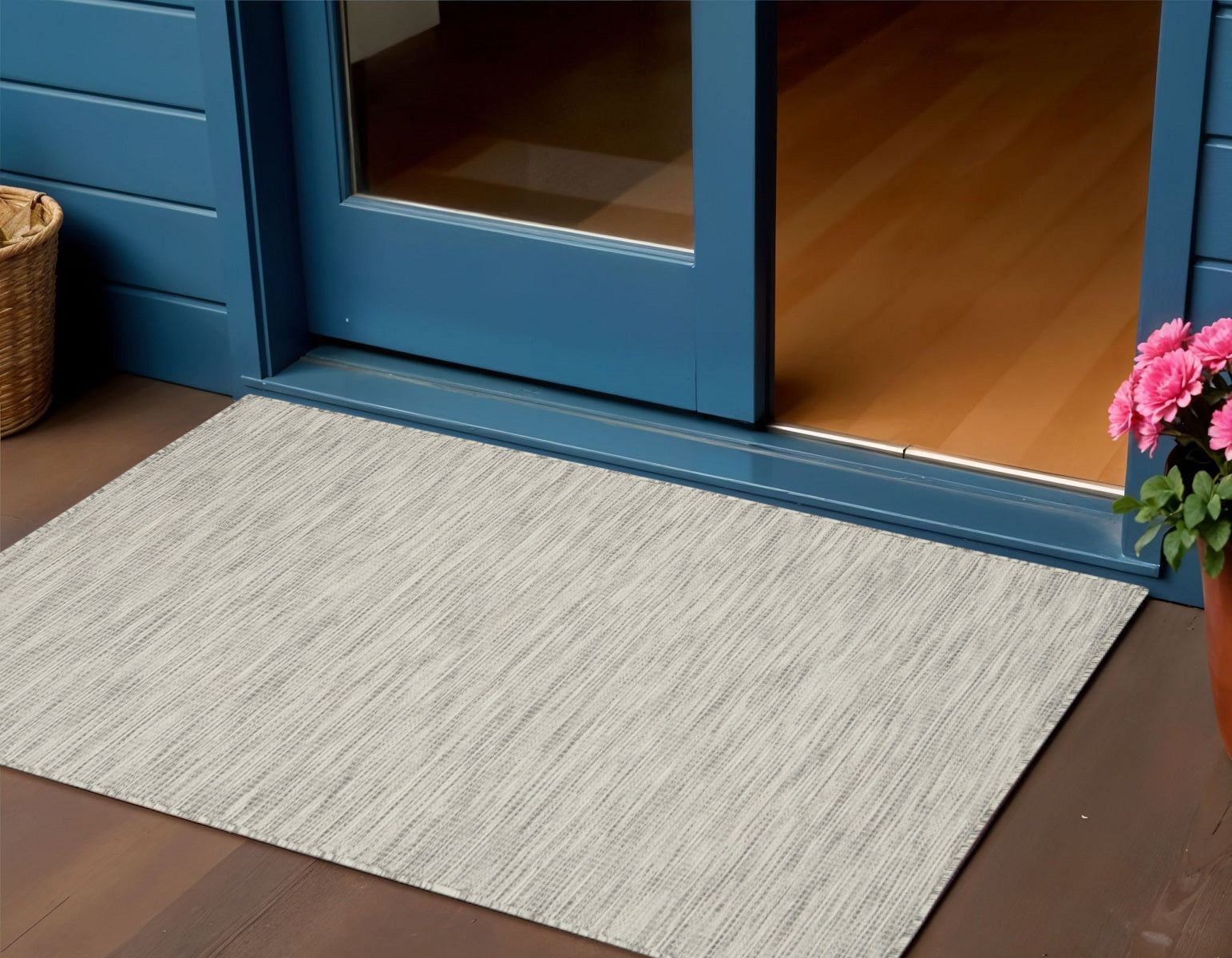 3 X 5 Light Gray And Ivory Indoor Outdoor Area Rug