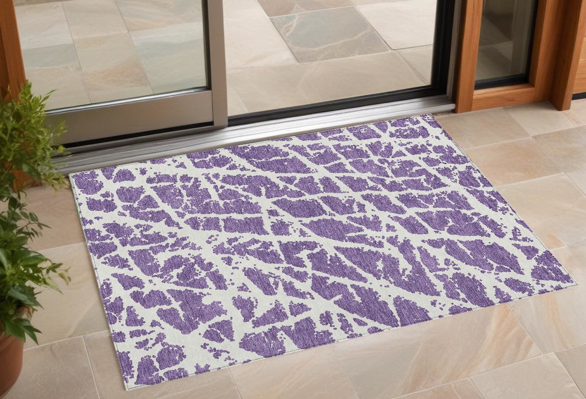 2' X 3' Purple And White Abstract Washable Non Skid Indoor Outdoor Area Rug