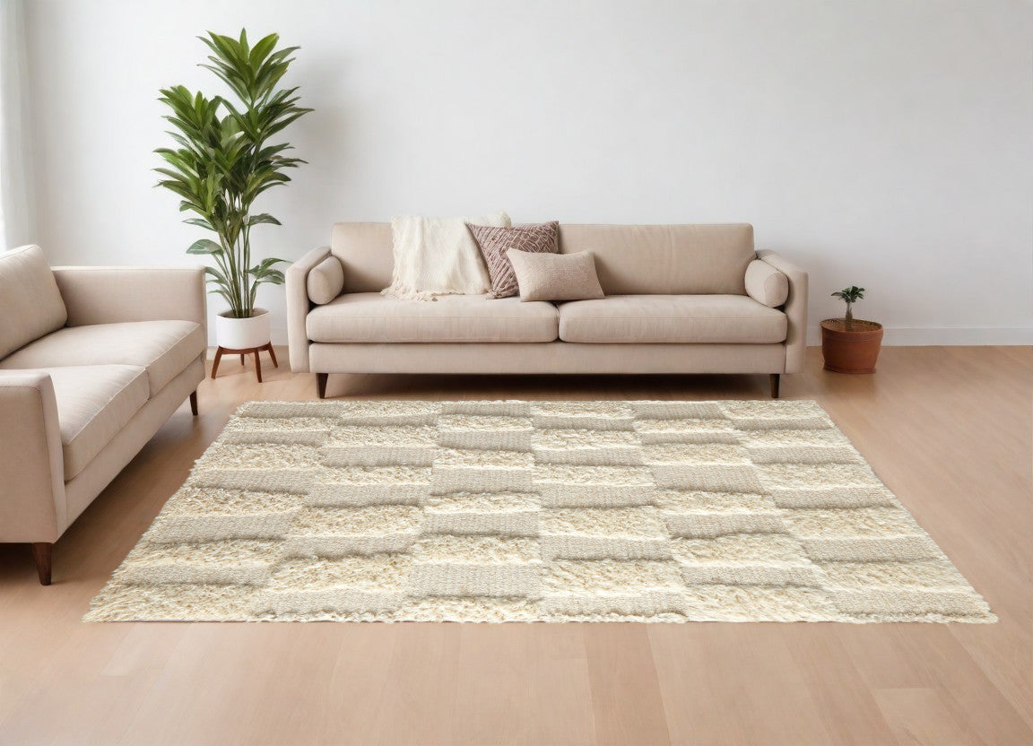 6' X 9' Ivory Wool Geometric Hand Woven Area Rug