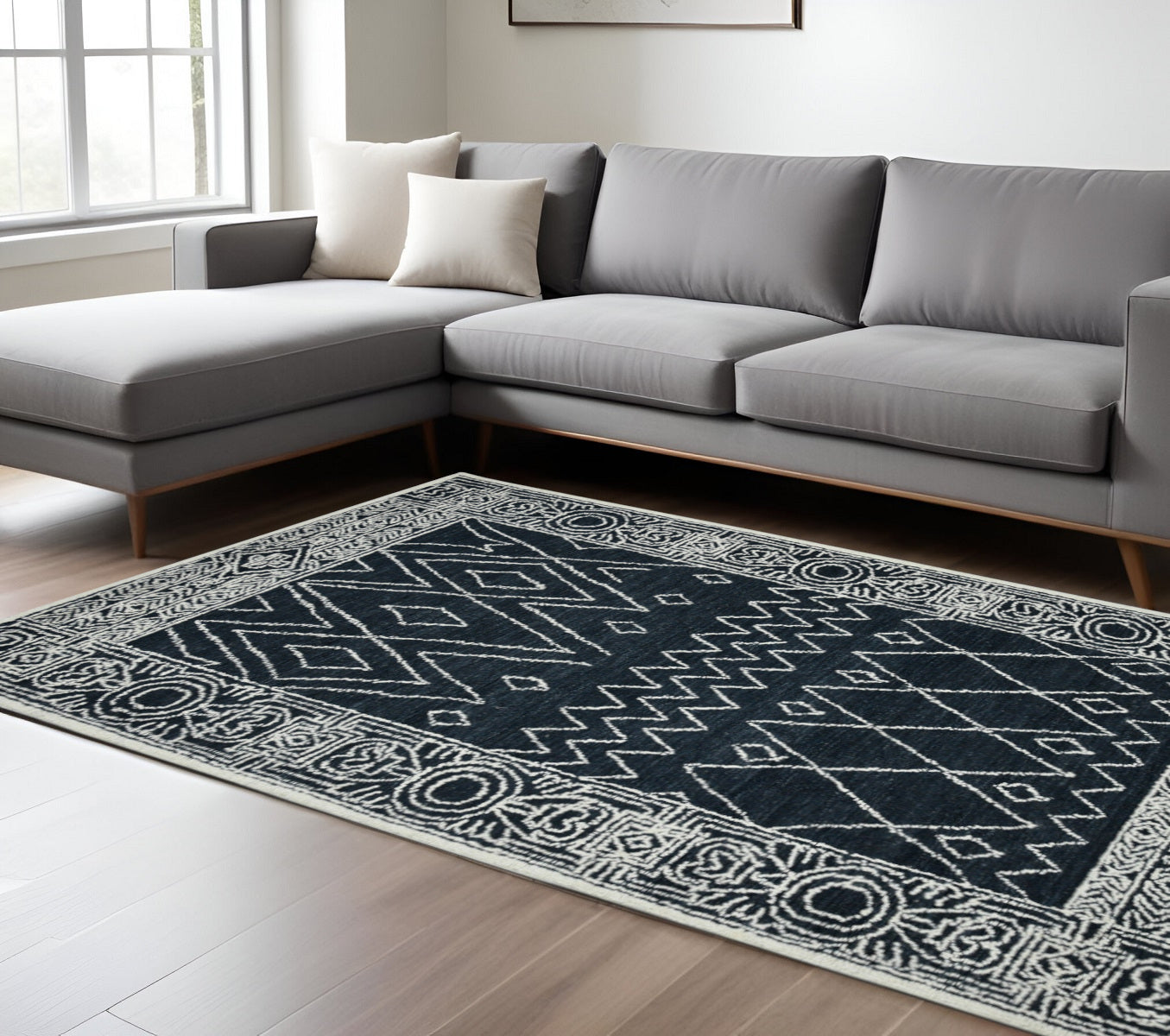 8 X 10 Charcoal And Ivory Wool Southwestern Hand Hooked Area Rug