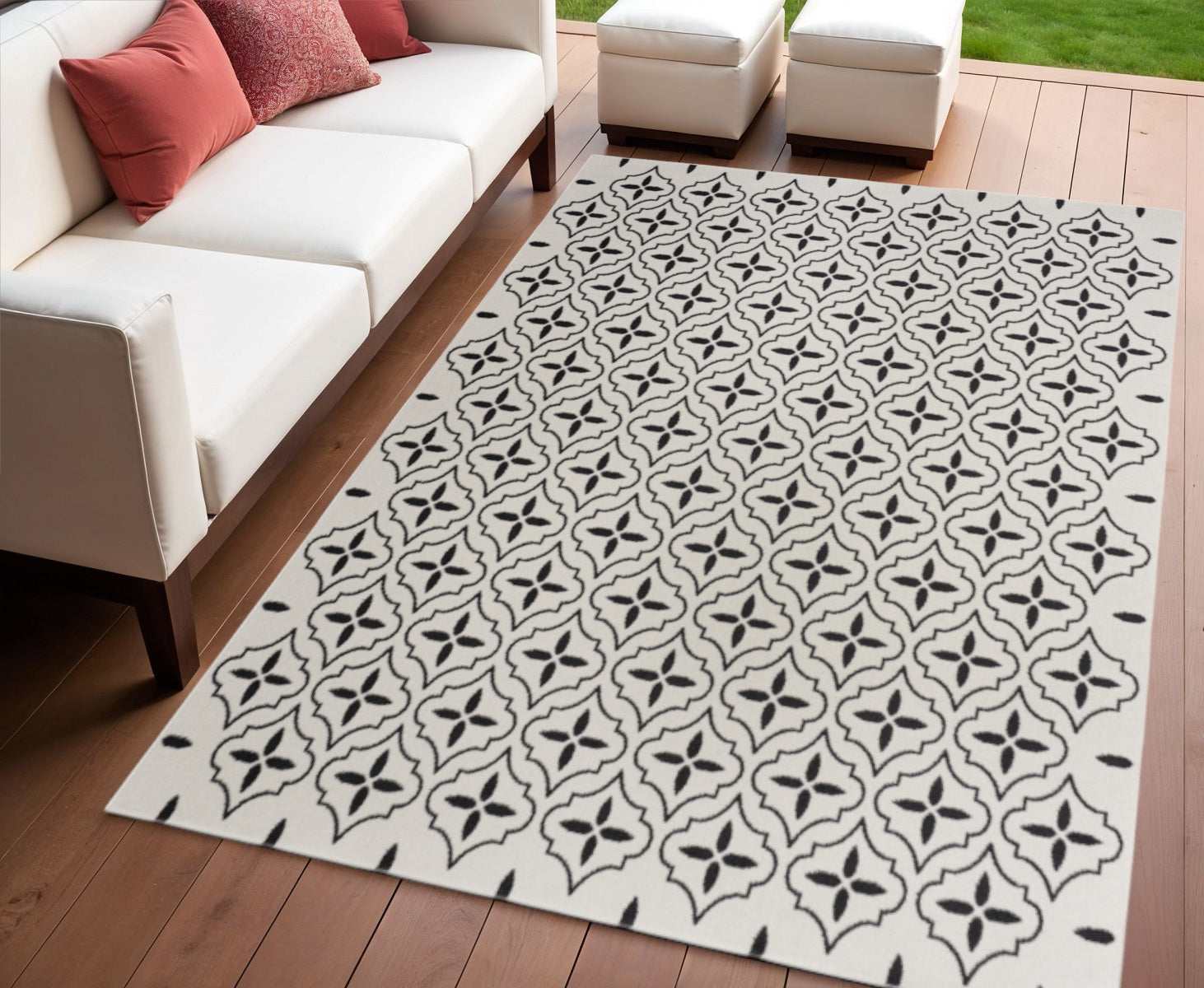 4 X 6 Ivory And Black Geometric Indoor Outdoor Area Rug