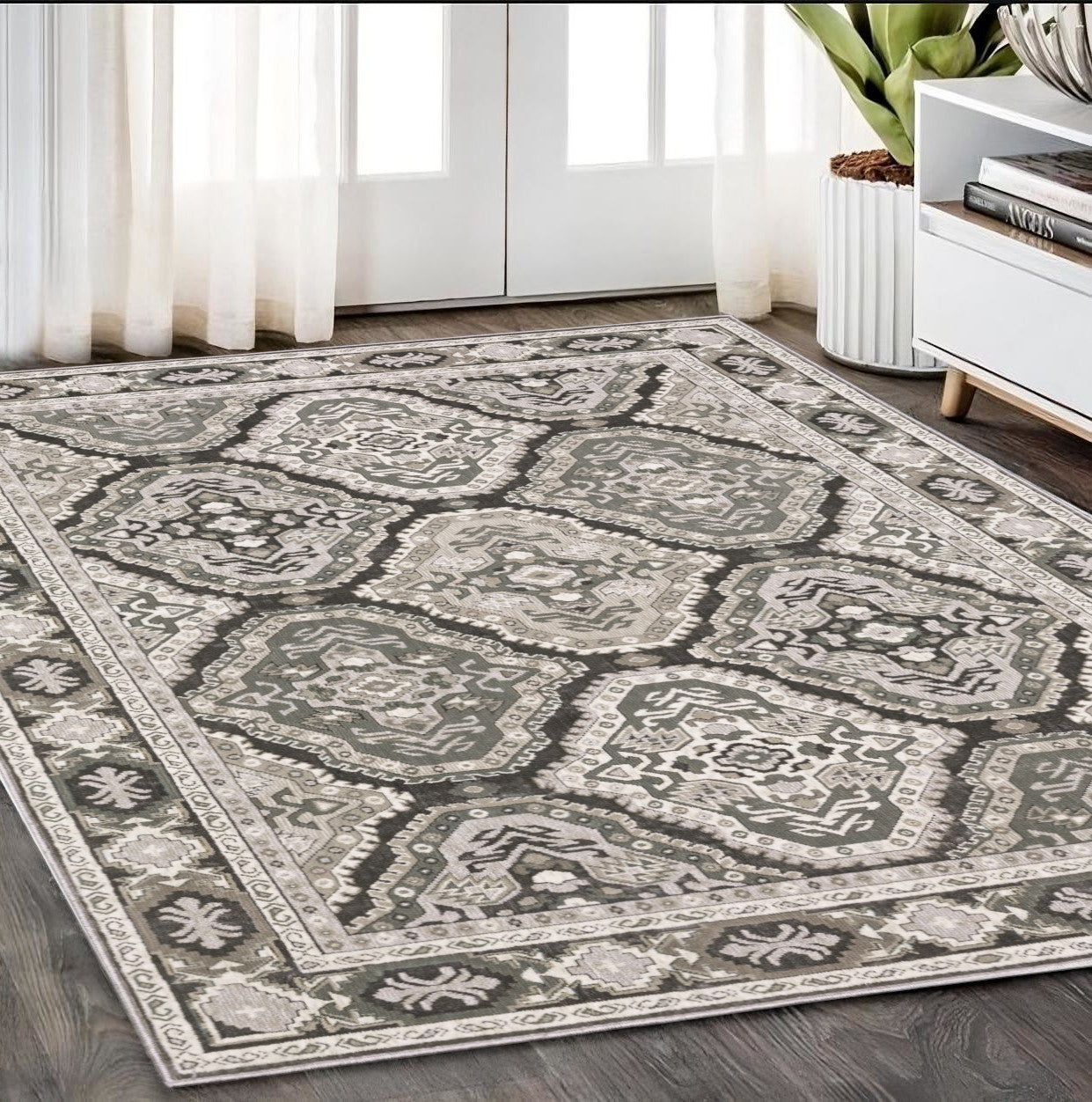 5' X 8' Ivory And Blue Medallion Area Rug