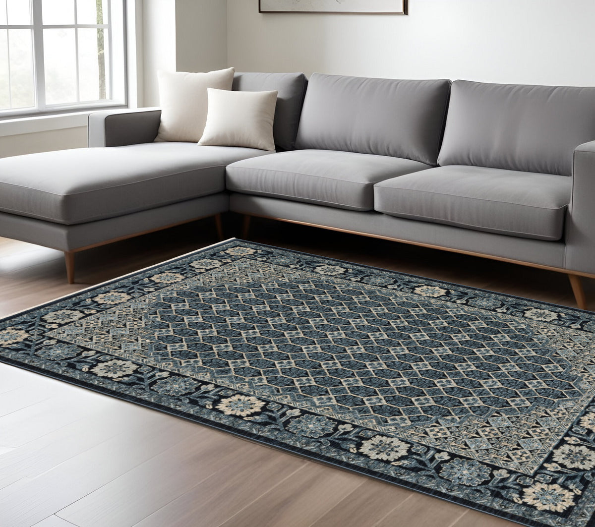 8' X 11' Ivory Oriental Area Rug With Fringe
