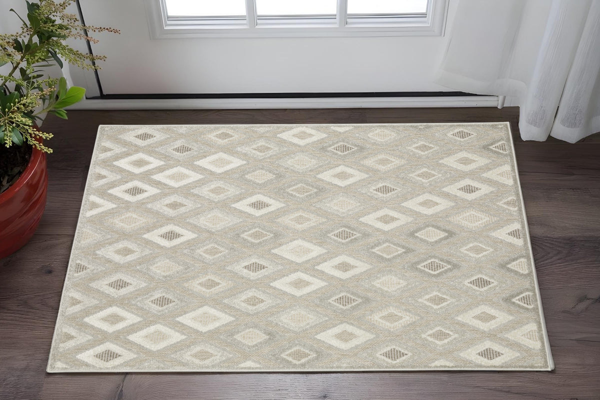 3' X 5' Beige And Gray Diamond Area Rug