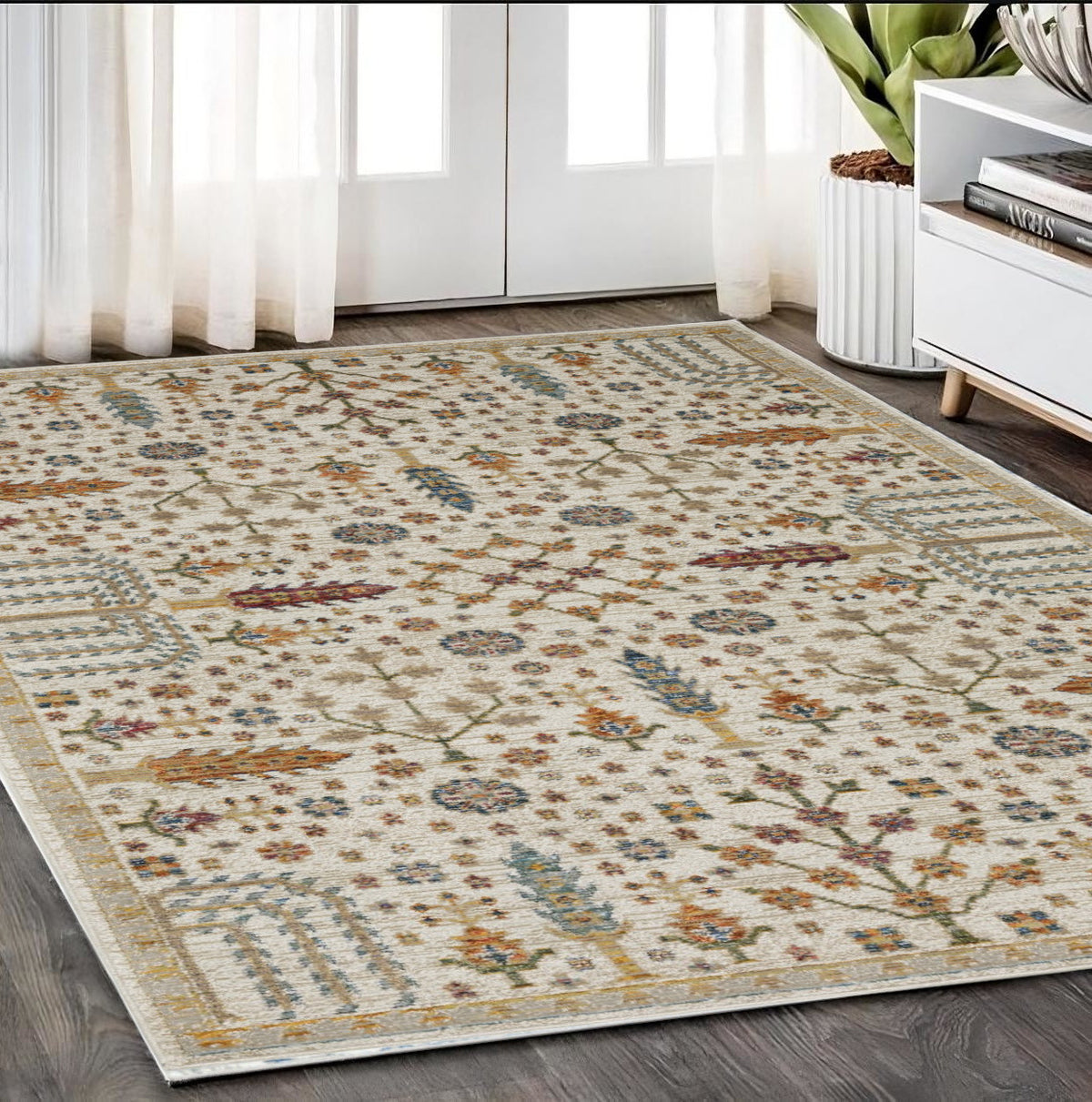5' X 7' Ivory And Gold Oriental Area Rug