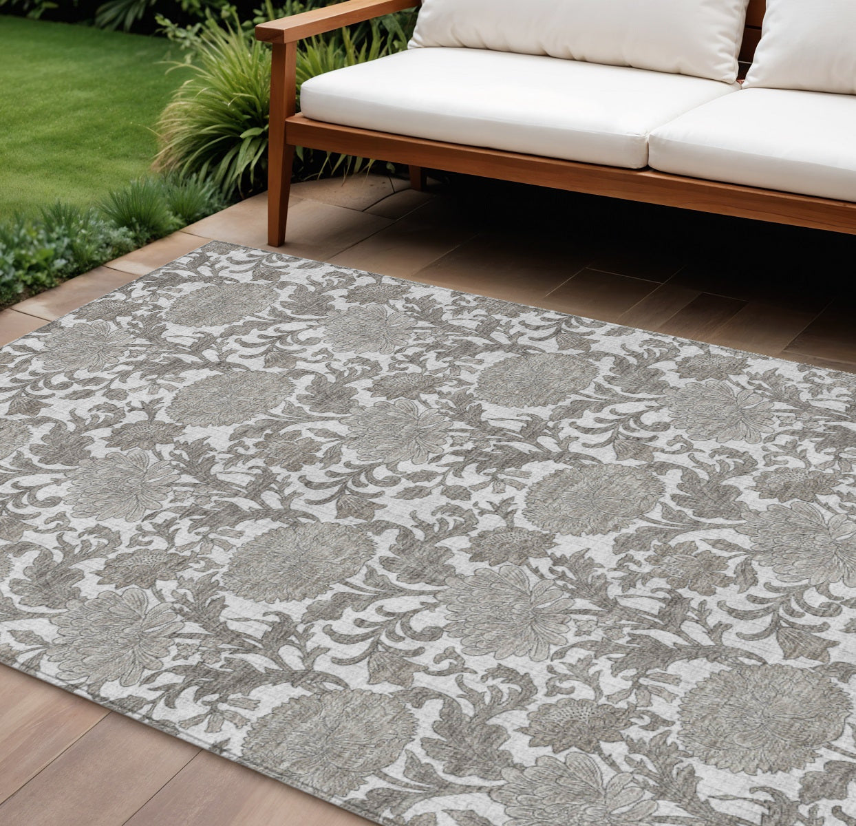 8' X 10' Ivory And Gray Floral Washable Indoor Outdoor Area Rug