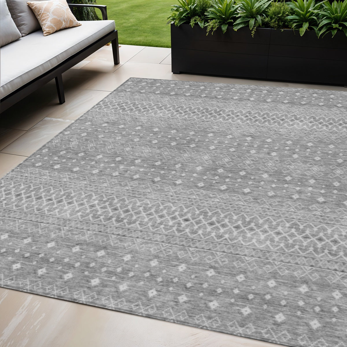 5' X 8' Silver Gray And Ivory Tribal Washable Indoor Outdoor Area Rug