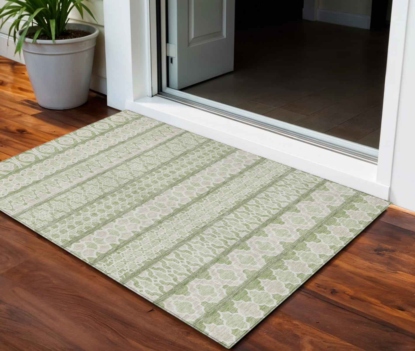 3' X 5' Artichoke Green And Ivory Quatrefoil Washable Indoor Outdoor Area Rug