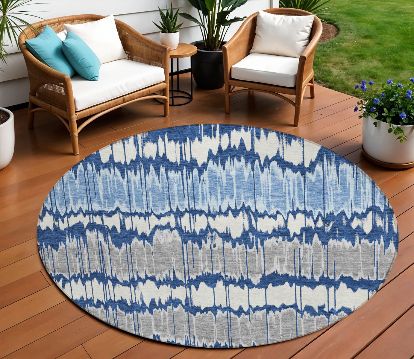 8' Navy Blue Ivory And Denim Blue Round Striped Washable Indoor Outdoor Area Rug