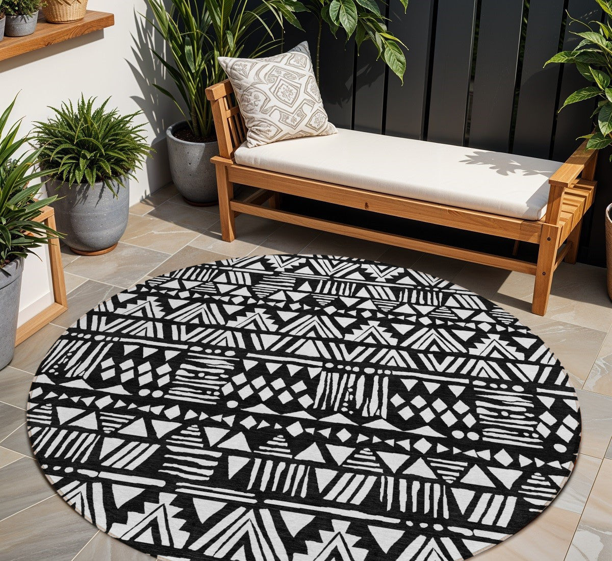 8' Black And Ivory Round Southwestern Washable Indoor Outdoor Area Rug