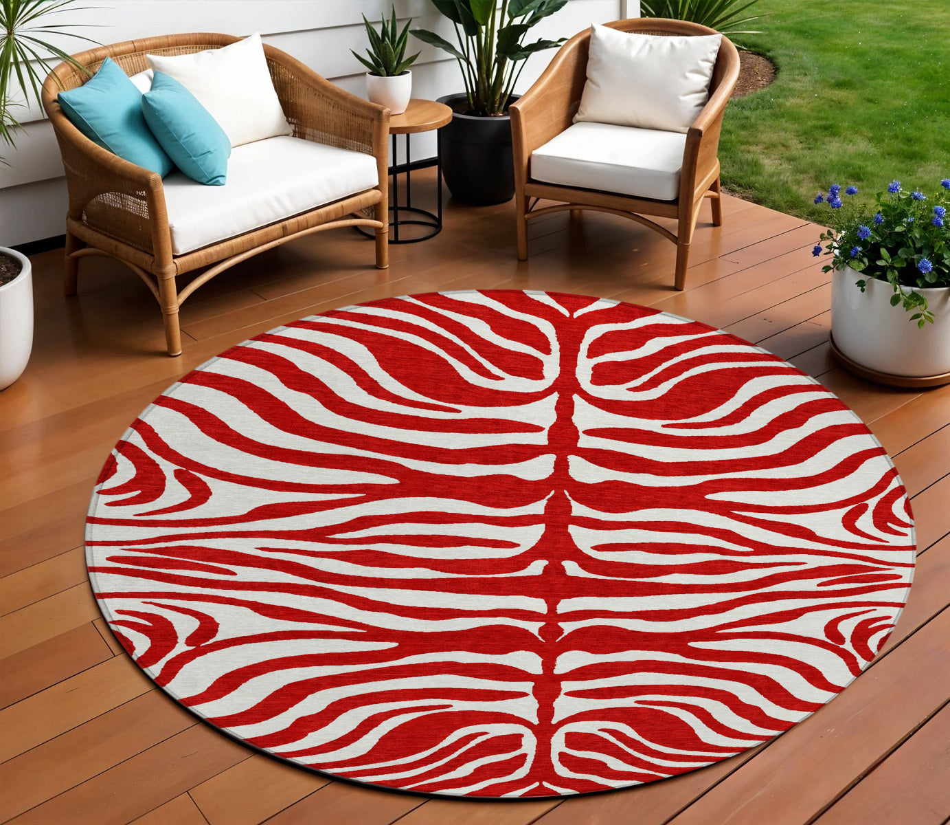 8' Red And Ivory Round Animal Print Washable Indoor Outdoor Area Rug