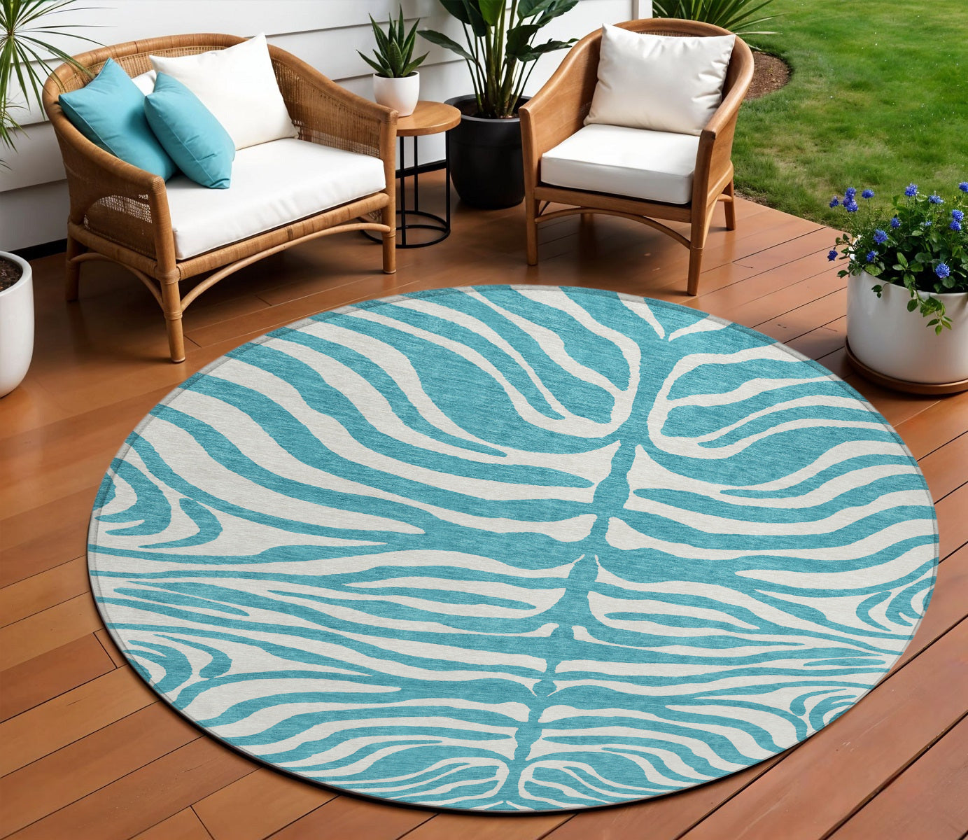 8' Teal Blue And Ivory Round Animal Print Washable Indoor Outdoor Area Rug
