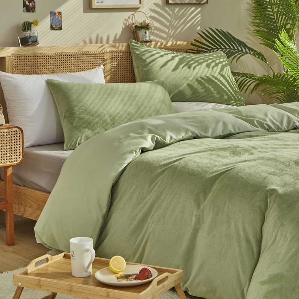 Clothknow Sage Green Comforter Set Full 3Pcs Green Fluffy Bedding Comforter Sets Velvet Comforter Full Soft Light Green Full Siz