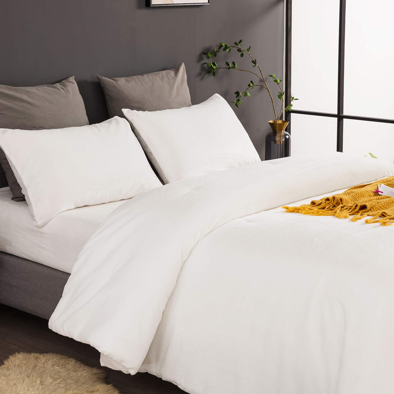 Clothknow White Velvet Comforter Set King White Bedding Comforter Sets King White Bedding Sets Fluffy White Bed Comforter Sets Soft Cozy 3Pcs White Flannel Comforter Sets King