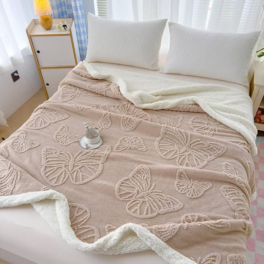 Reexplore Super Soft Double Bed King Size Blanket  Lightweight All Season AC Blanket with Velvet Flannel & Sherpa Layer for Kid