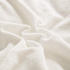 Clothknow White Fluffy Comforter Set Queen White Velvet Bedding Comforter Sets Full Flannel Comforter Women Men Comforter Soft Faux Fur Bed Bedding 3Pcs White Queen Bed Comforter Sets