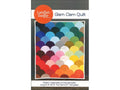 Latifah Saafir Glam Clam Quilt Pattern, Multicolor King