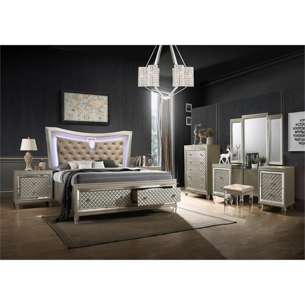 Best Quality Furniture Venetian 3Pc (Eastern King Bed And Vanity Set), Champagne
