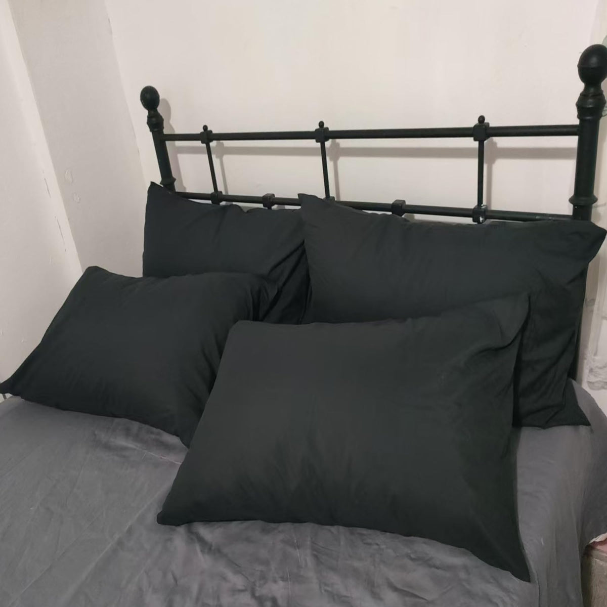 Premium Queen Pillowcases 4 Pack - Black Standard - Ultra Soft 1800 Thread Count Microfiber- Double Brushed - Allergies Free - W