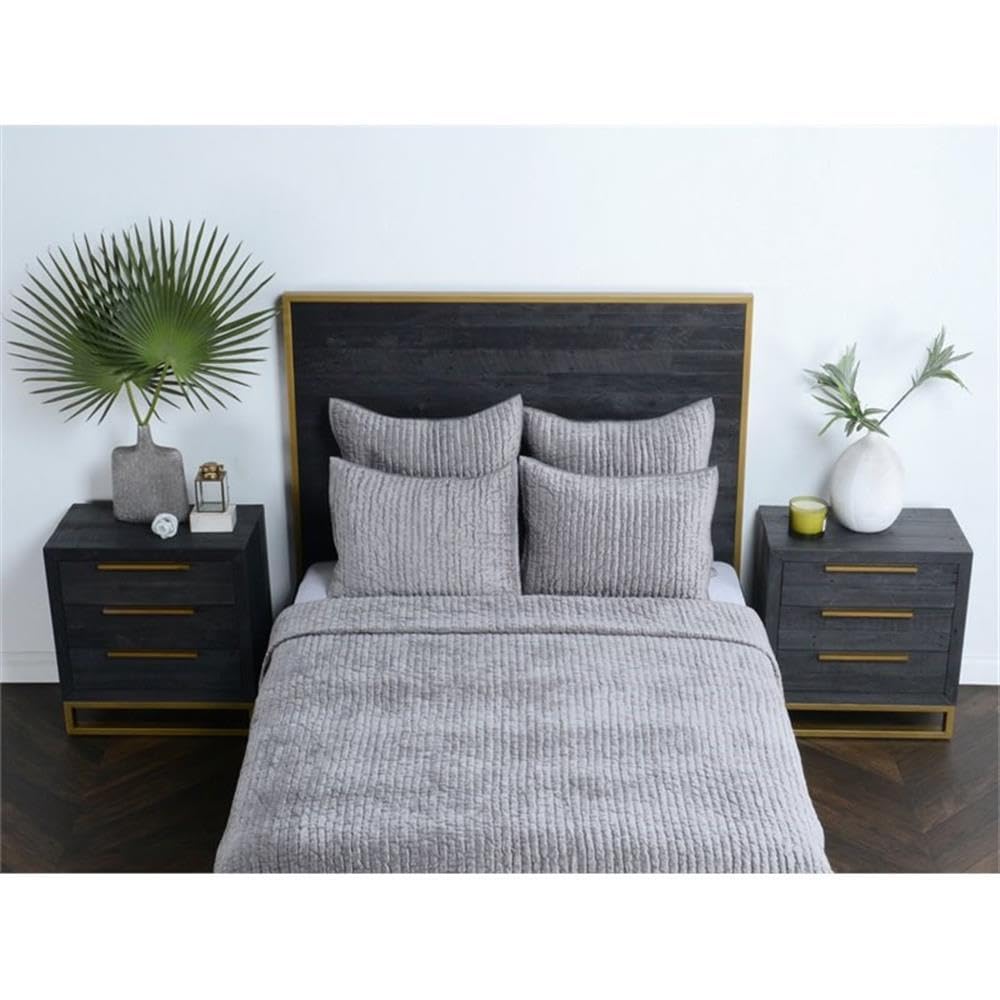 Kosas Home Dimitry Transitional Rayon Velvet & Cotton Sateen Queen Quilt In Gray