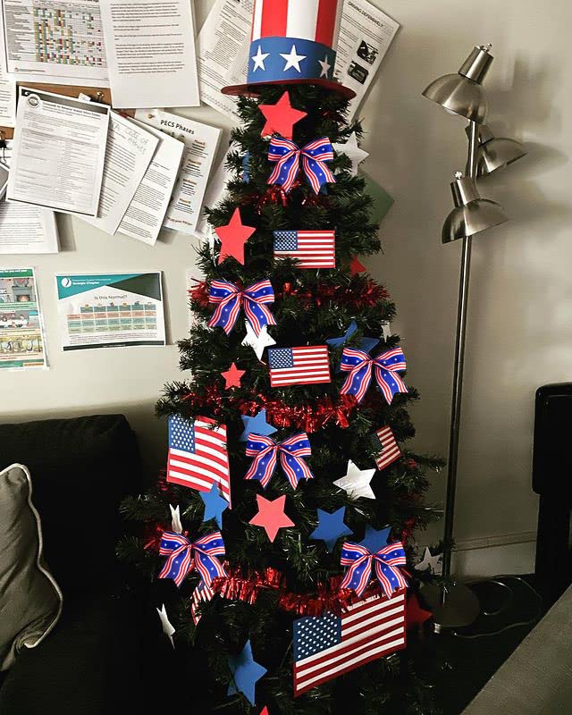 Heureppy 10PCS Patriotic Wreath Bows - 4th of July Decor, Wave Strips Stars, Burlap Ribbon Bows for Indoor/Outdoor Tree Topper Supplies