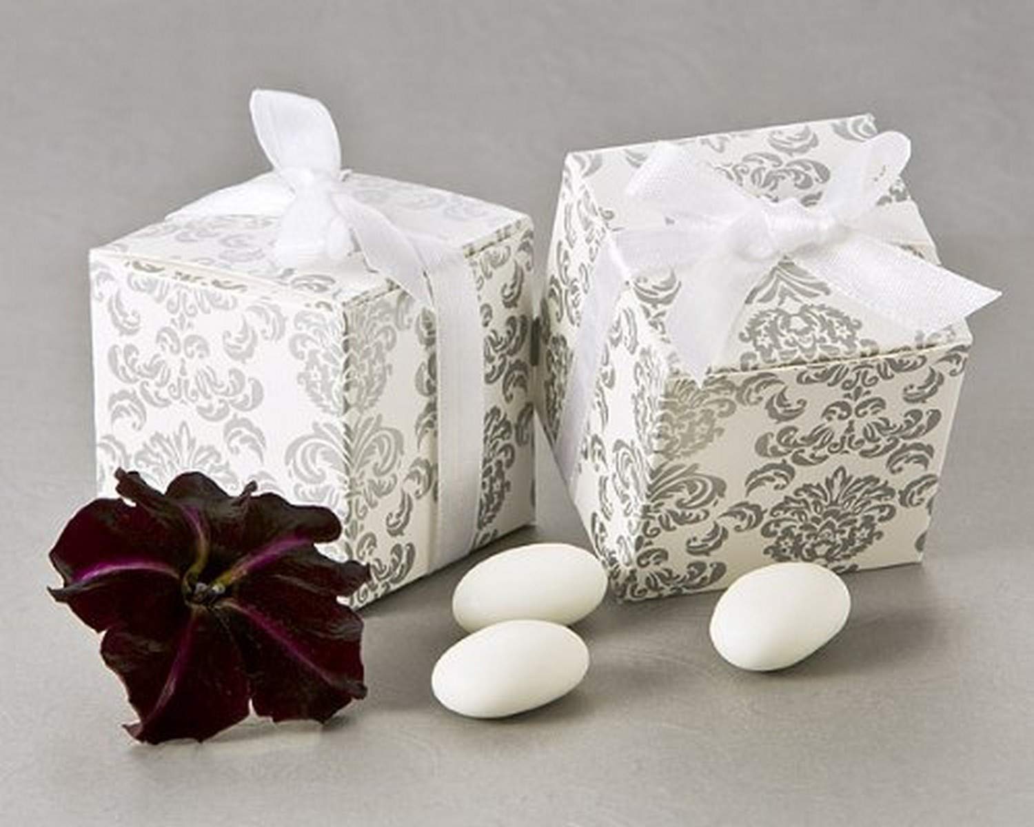 Artisano Designs Classic Damask Square Favor Box, 24-Pack