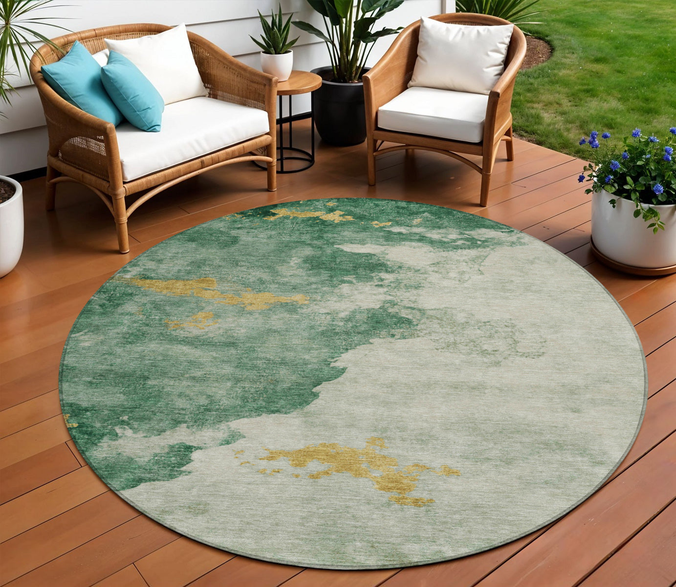 8 Emerald And Gold Round Abstract Washable Indoor Outdoor Area Rug