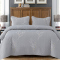 Exclusivo Mezcla Reversible Floral Quilt Set Full Queen Size, 3 Piece Soft Lightweight Flower Pattern Printed Grey Bedspreads Co