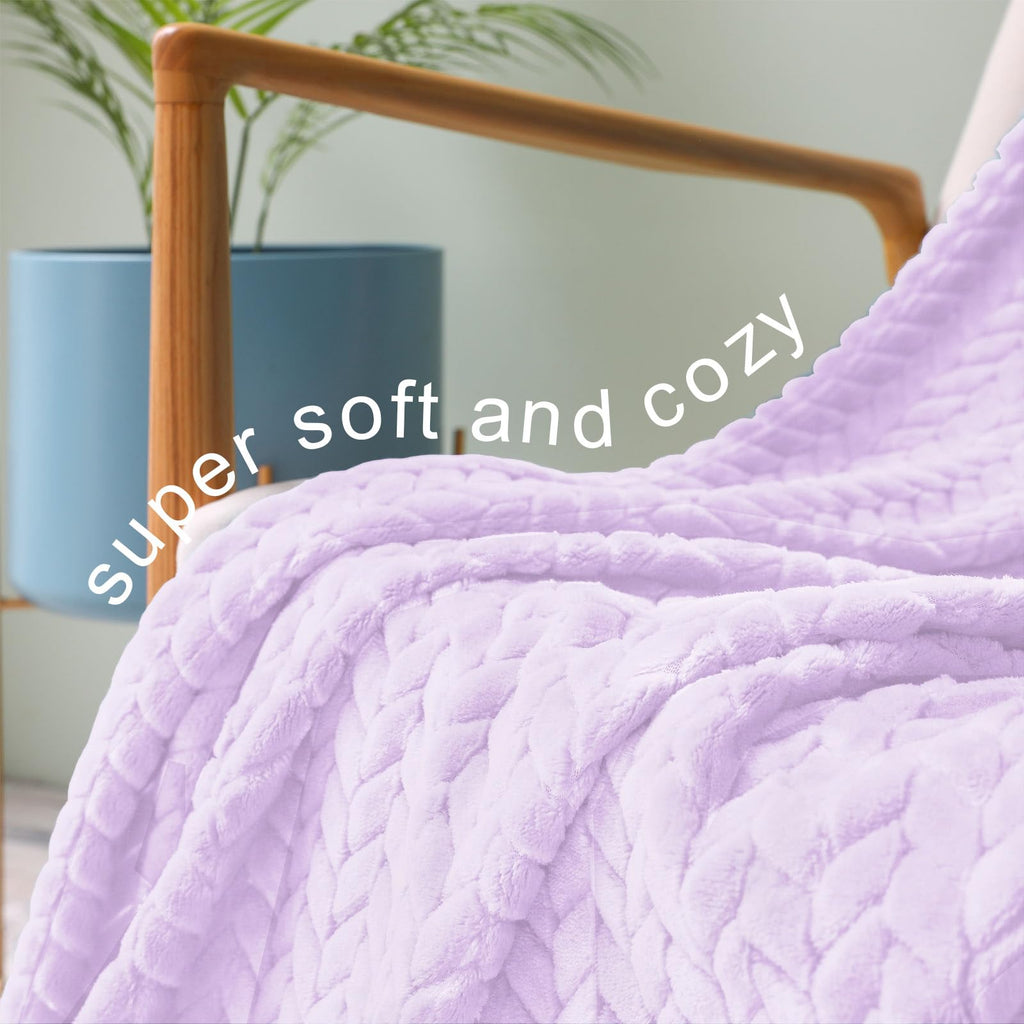 Exclusivo Mezcla Lilac Purple Fleece King Size Blanket For Bed, 90X104 Inches Soft Cozy 3D Decorative Jacquard Flannel Blankets,