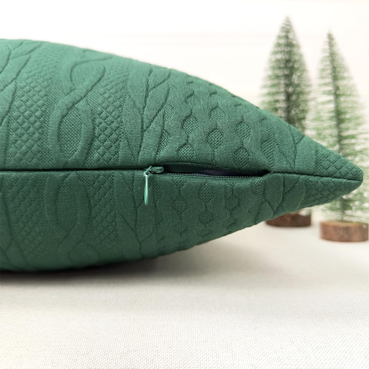 Booque Valley Throw Pillow Covers, Pack Of 2 Christmas Green Cushion Covers Super Soft Modern Holiday Decorative Pillow Cases Fo