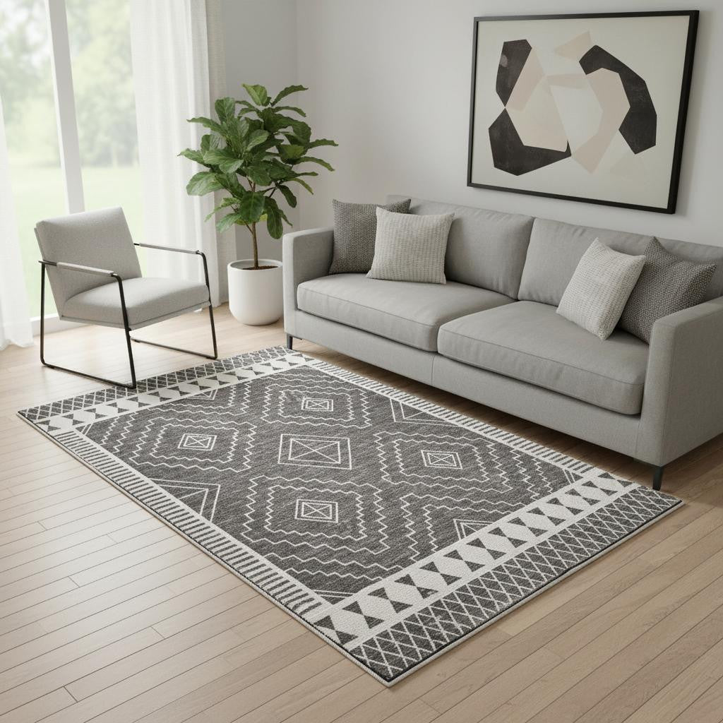 5 X 8 Gray And White Geometric Distressed Washable Area Rug
