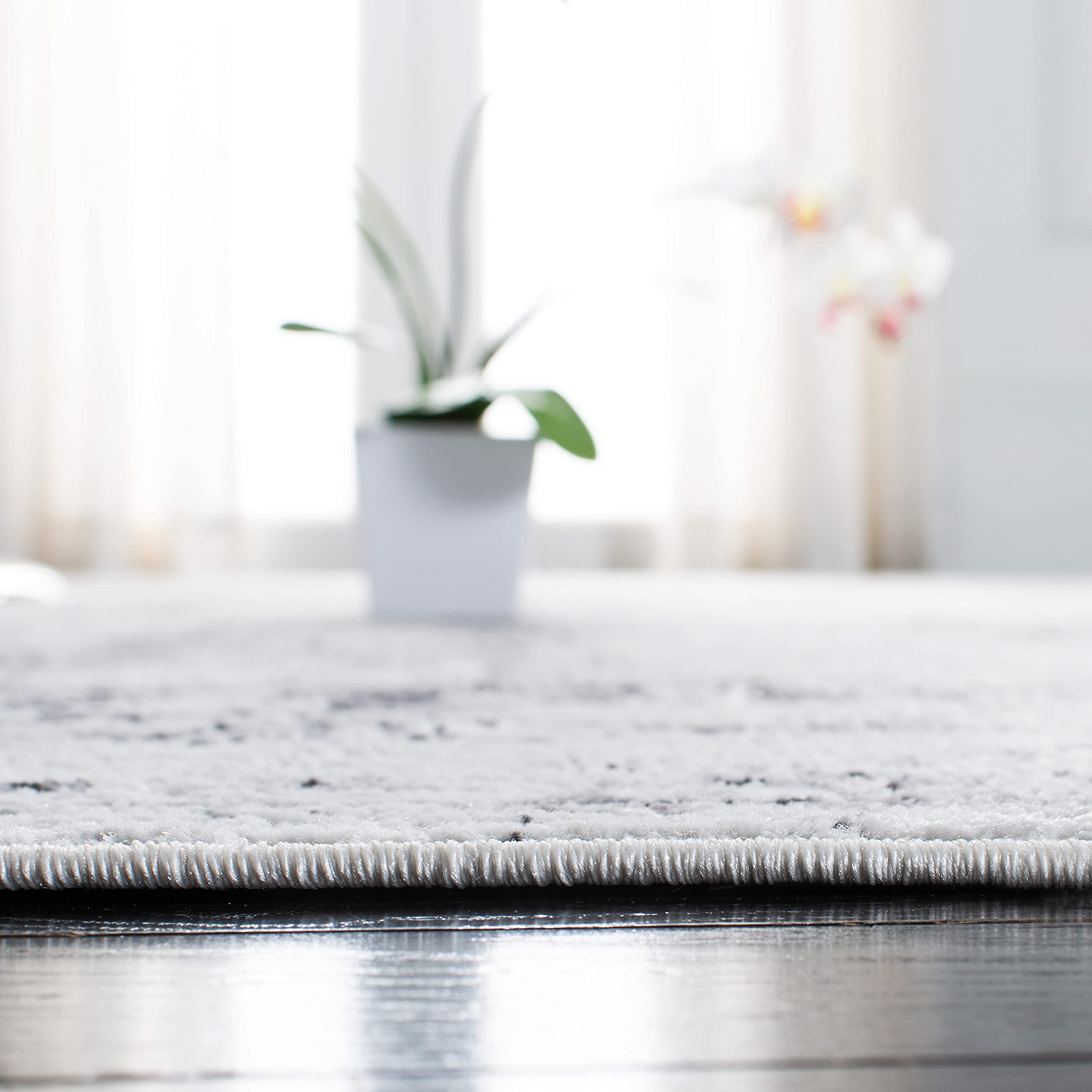 Safavieh Amelia Collection Runner Rug - 2'2'' X 12', Ivory & Grey, Modern Abstract Design, Non-Shedding & Easy Care, Ideal For H