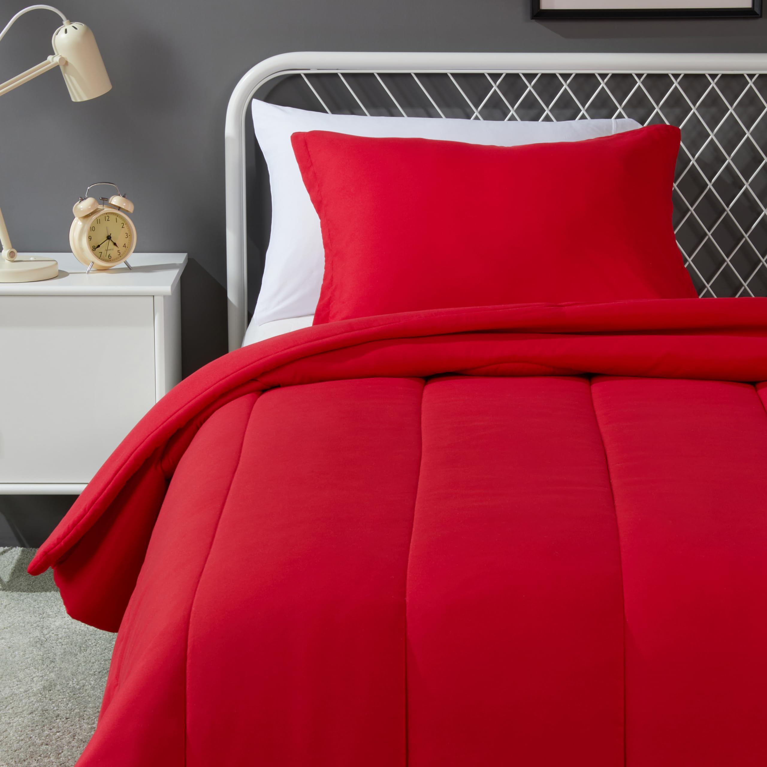 Amazon Basics 2 piece Microfiber Kids Comforter and Pillow Sham Set, Twin, Red, Solid