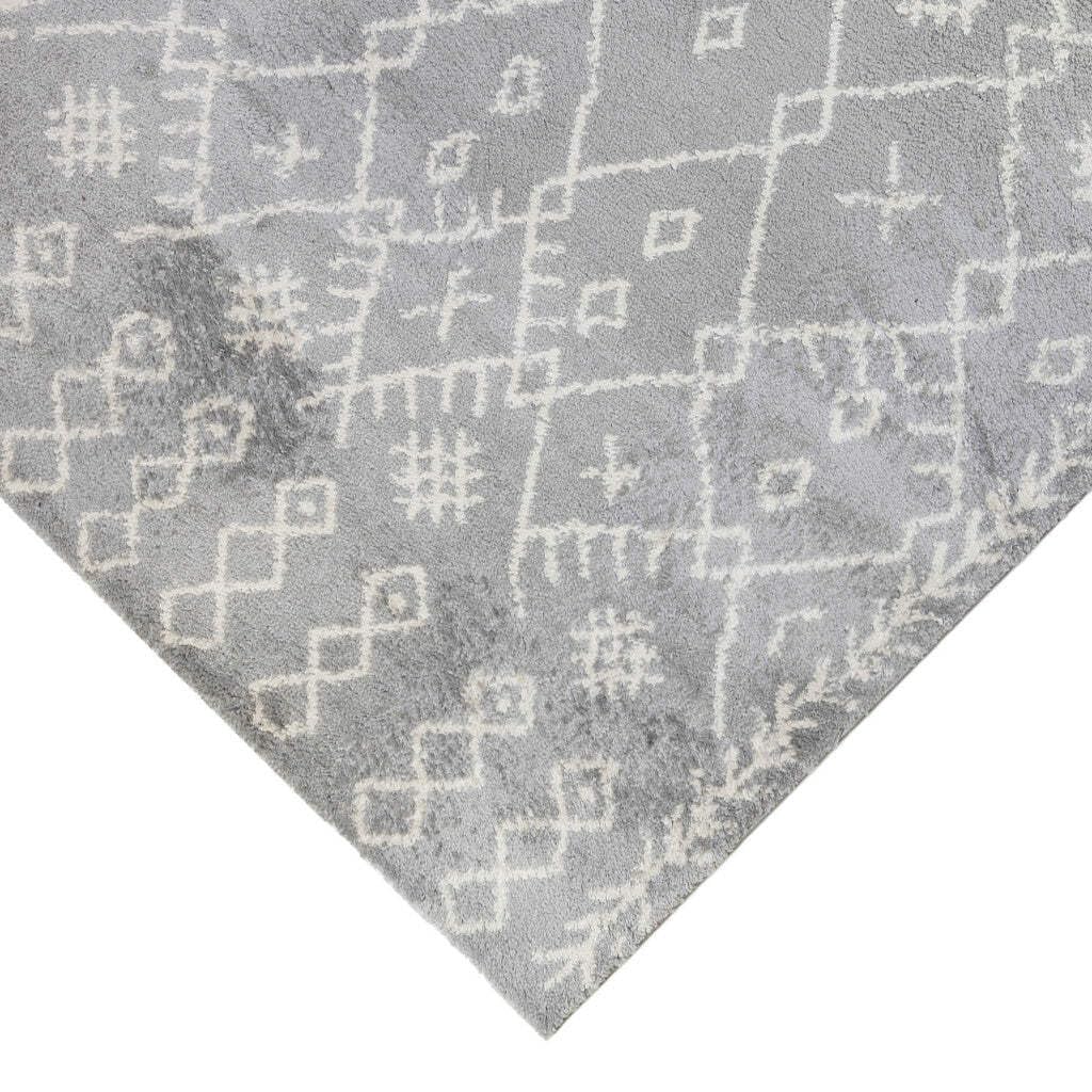 HomeRoots 531967 8 x 11 ft. Gray & Ivory Geometric Shag Rectangle Area Rug