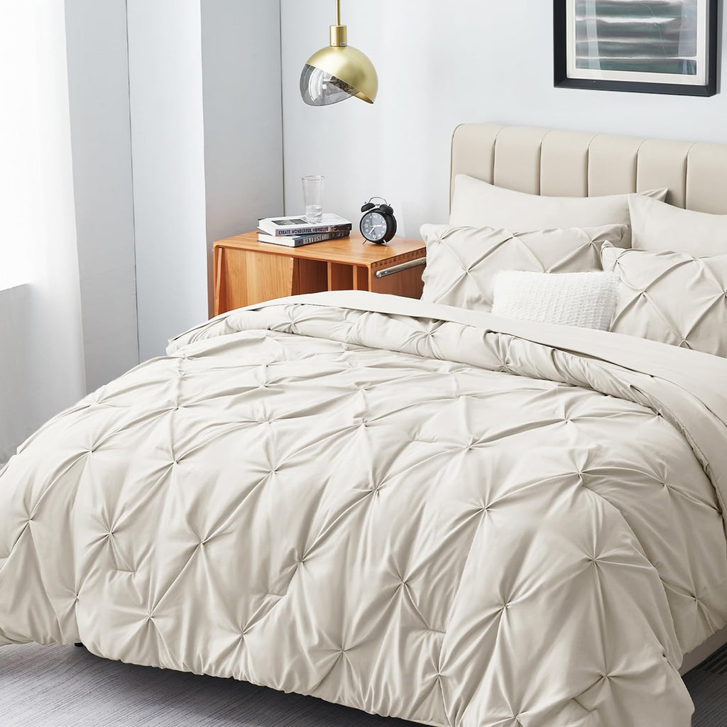 HIMEET Bedding Sets Full 7 Pieces Bed Set Pintuck Bed in a Bag Full Size Comforter Sets Pinch Pleat Beige