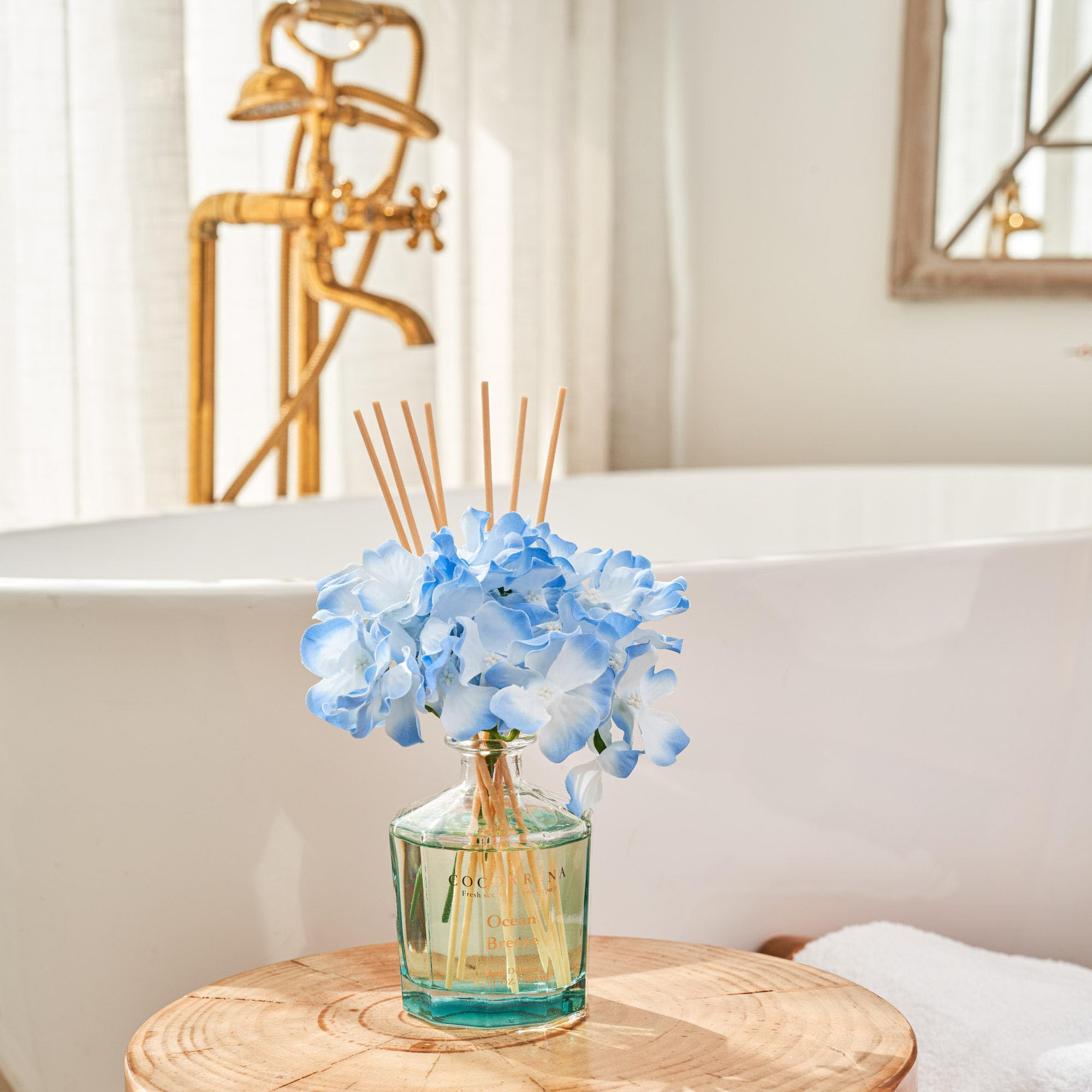 Cocorr  Na Reed Diffuser - Ocean Breeze 8.5Oz Flower Reed Diffuser Set With 8 Sticks, Home Fragrance Reed Diffuser For Home Bedr